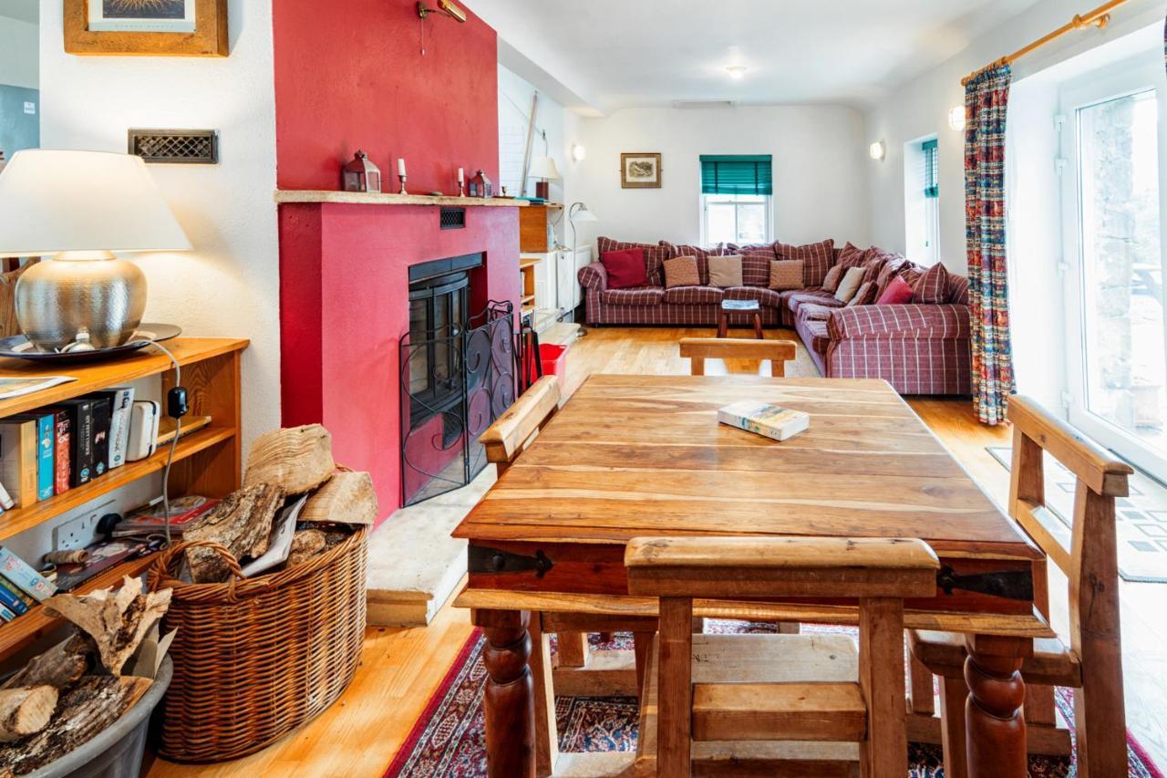 Delphi Lodge Cottages Leenaun Εξωτερικό φωτογραφία