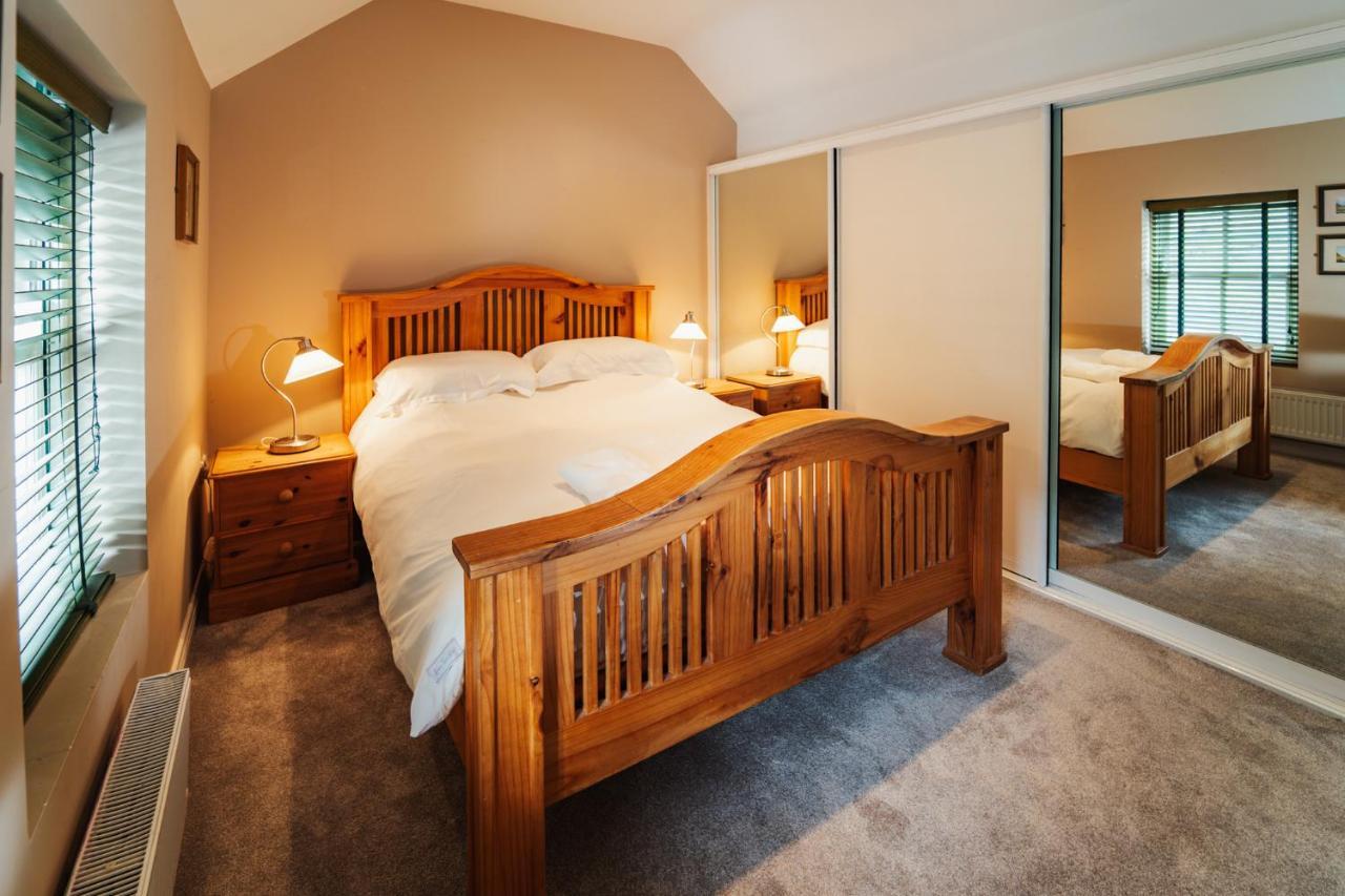 Delphi Lodge Cottages Leenaun Εξωτερικό φωτογραφία